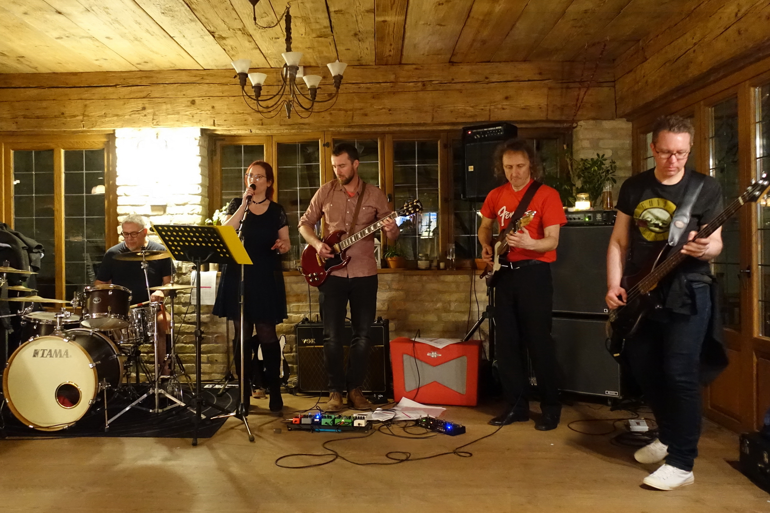 Bild "beautyfarm rocks:hp_title_2020.jpg"